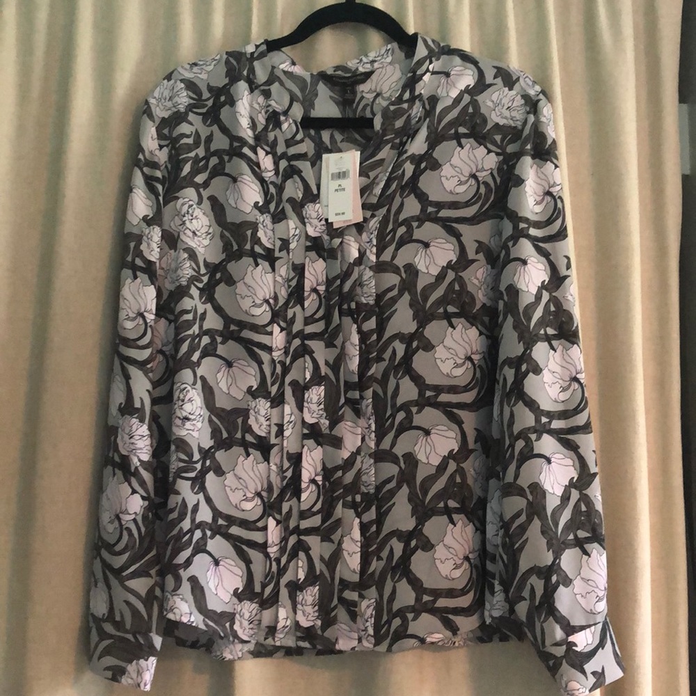 NWT, Banana Republic floral long sleeve top, Lrg